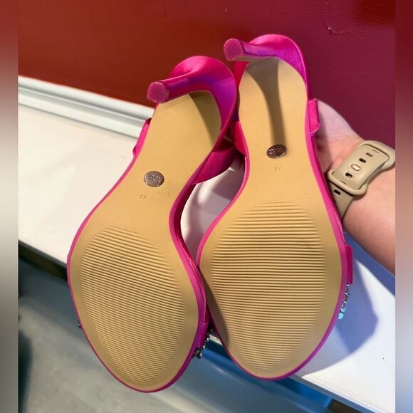 ZARA EMBELLISHED RHINESTONE BOW HIGH HEEL Size 7 - Picture 4 of 11